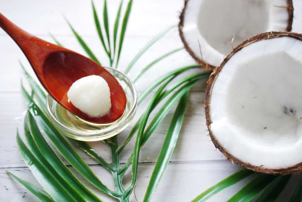 coconut oil for oral hygiene